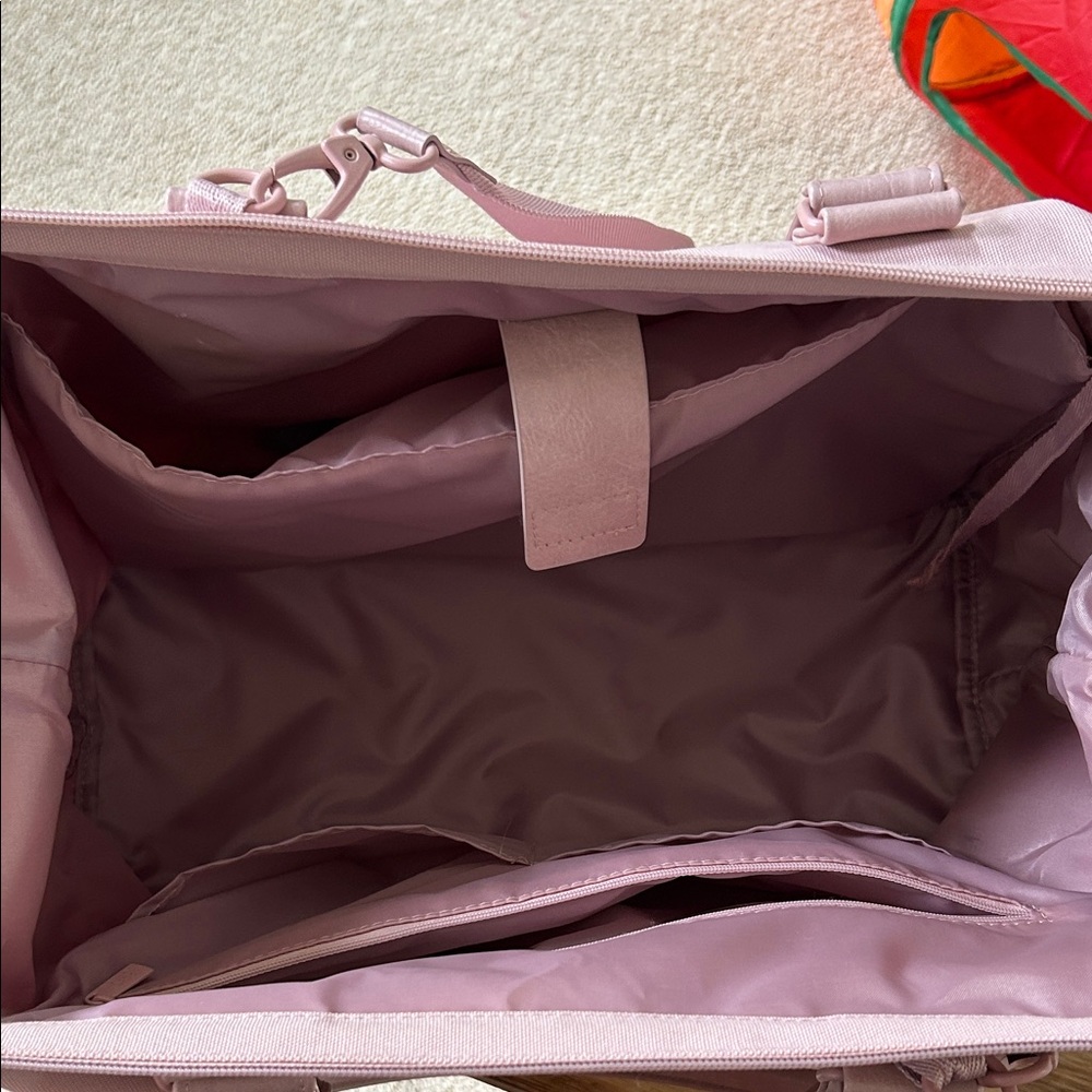 Beis Mini Weekender - Picture 5 of 7